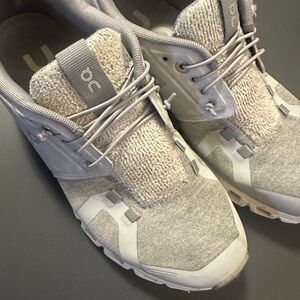 On Running Light Gray Sneakers